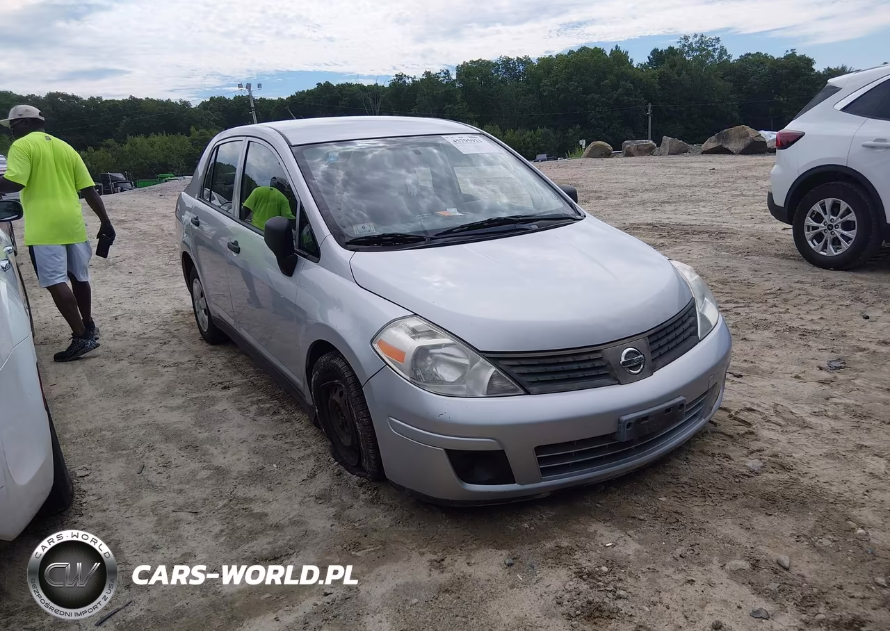 2009 Nissan Versa 1.6 – zdjęcie 1 z 11