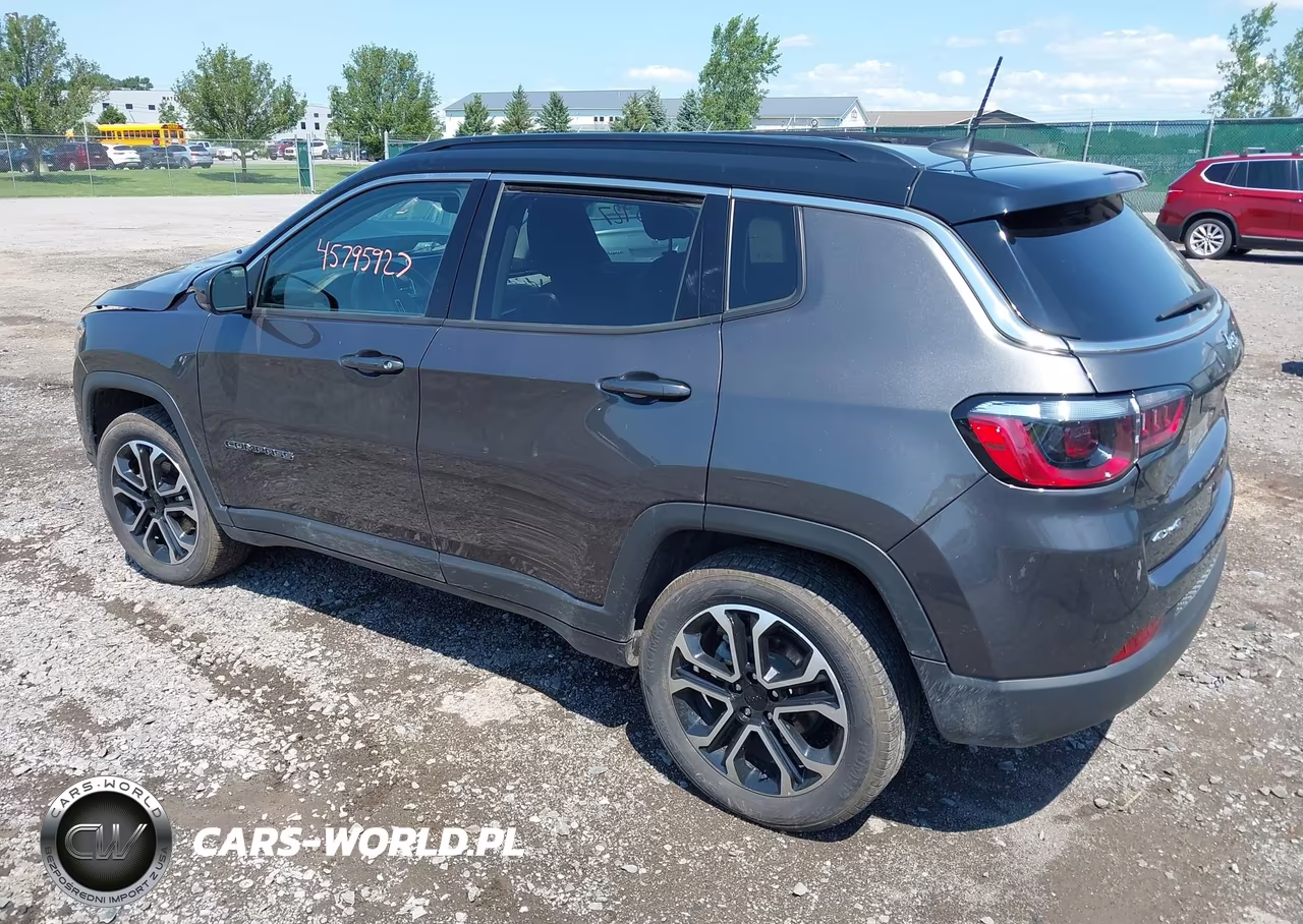 2022 Jeep Compass Limited 4X4 VIN:3C4NJDCB4NT208710 - 3