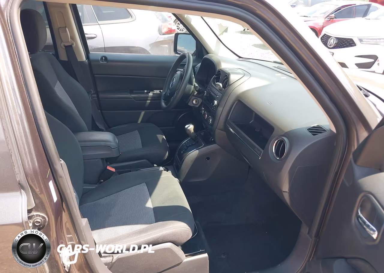 2015 Jeep Patriot Sport VIN:1C4NJPBB4FD211164 - 5