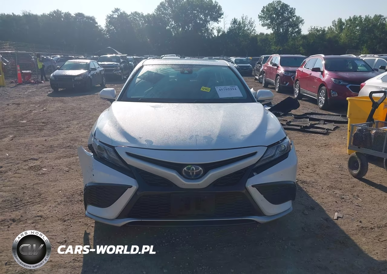 2021 Toyota Camry Xse Hybrid VIN:4T1K31AK1MU568953 - 13