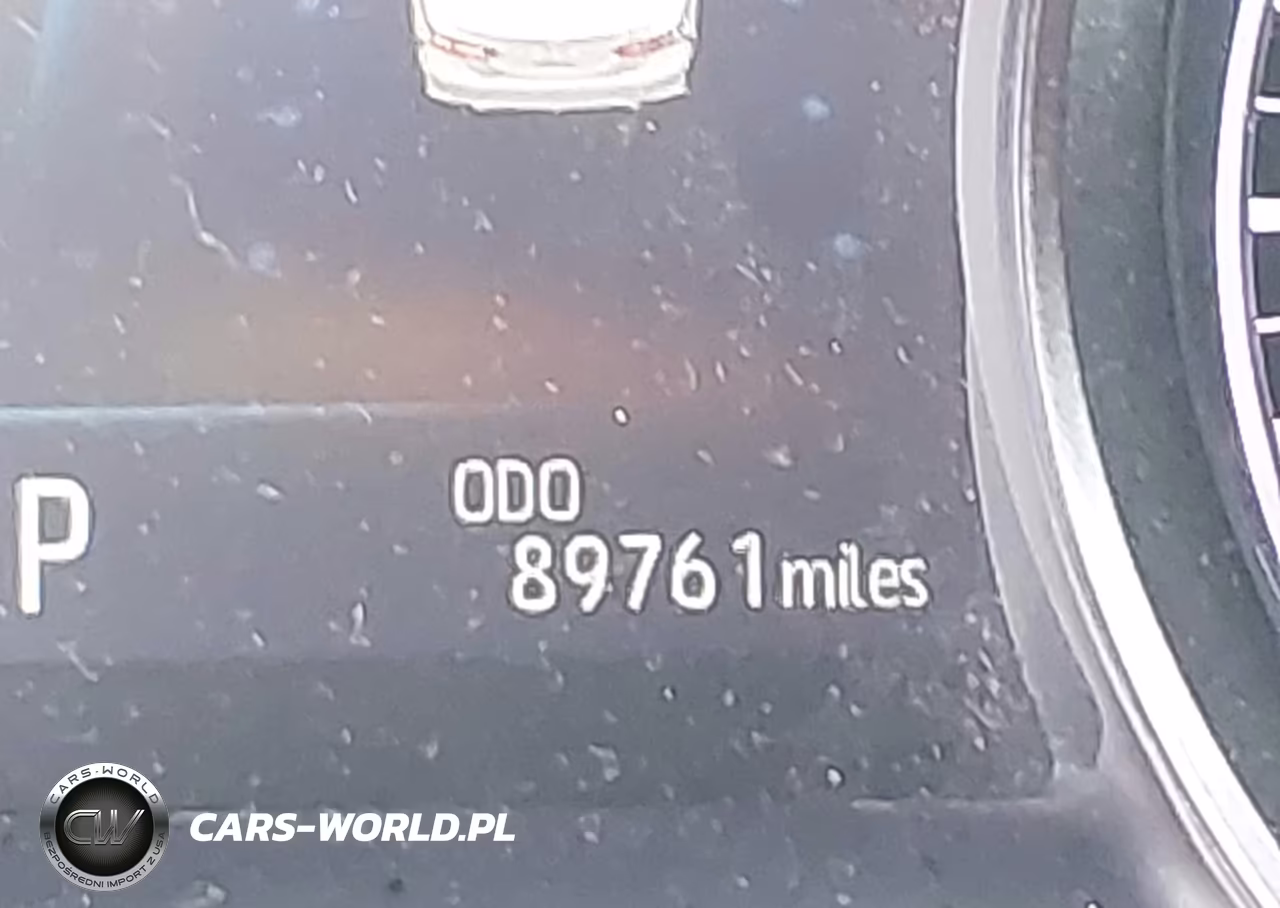 2021 Toyota Camry Xse Hybrid VIN:4T1K31AK1MU568953 - 16