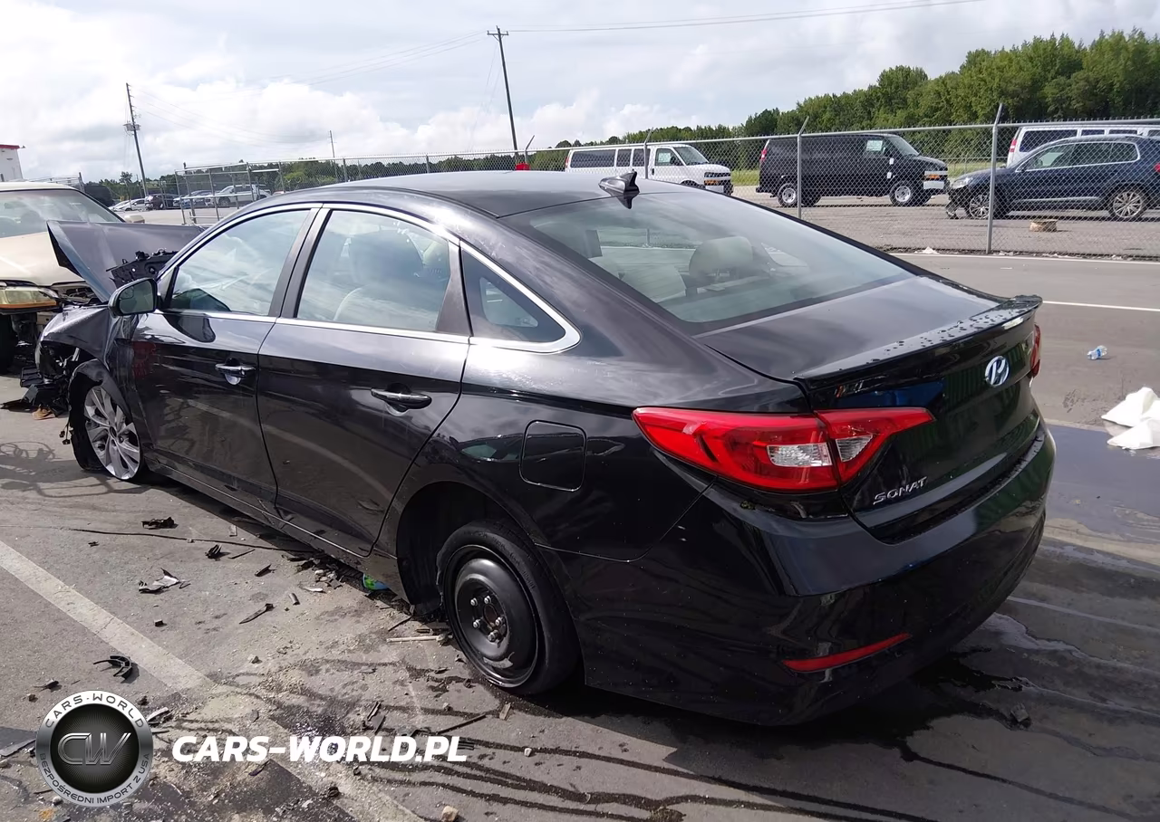 2015 Hyundai Sonata Se VIN:5NPE24AF2FH158605 - 3