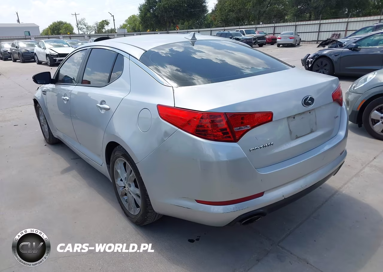 2012 Kia Optima Lx VIN:5XXGM4A79CG080066 - 3
