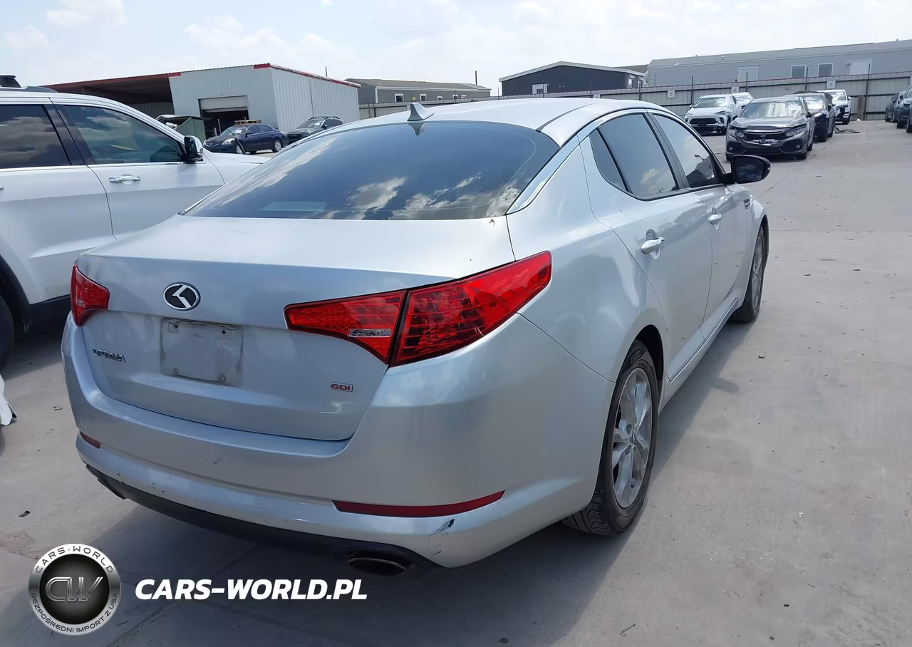 2012 Kia Optima Lx VIN:5XXGM4A79CG080066 - 4