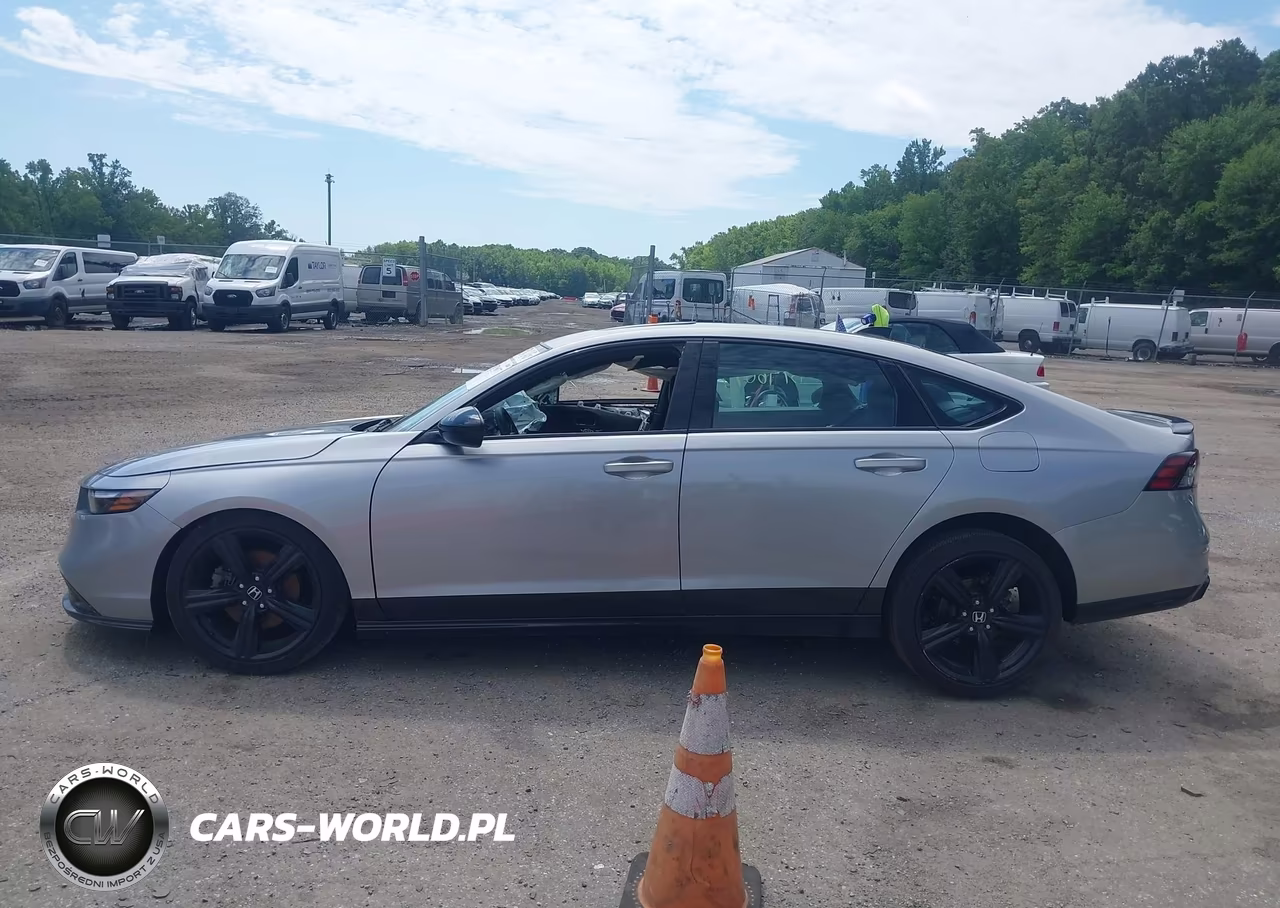 2023 Honda Accord Hybrid Sport-L VIN:1HGCY2F7XPA018565 - 14