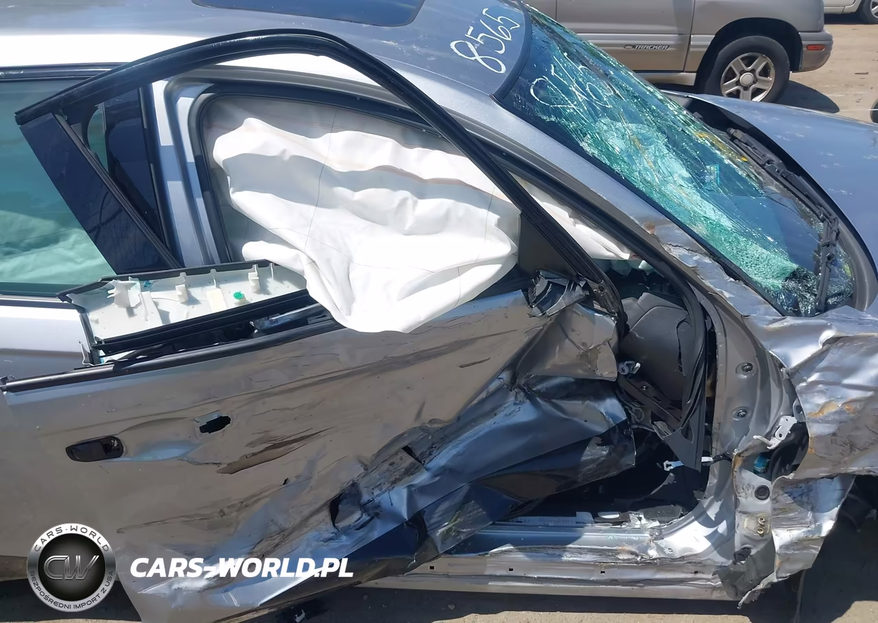 2023 Honda Accord Hybrid Sport-L VIN:1HGCY2F7XPA018565 - 18