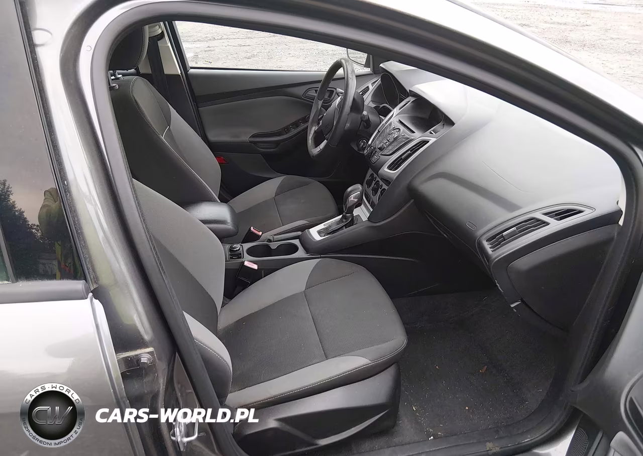 2012 Ford Focus Se VIN:1FAHP3F25CL478500 - 5
