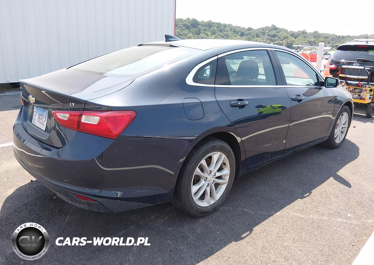 2018 Chevrolet Malibu Lt VIN:1G1ZD5ST9JF112304 - 4