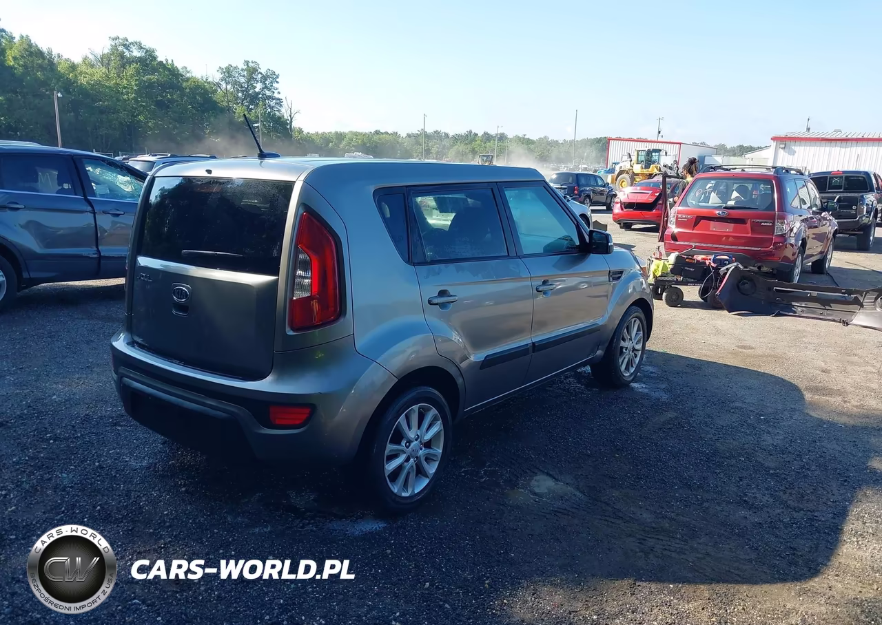 2012 Kia Soul + VIN:KNDJT2A68C7375253 - 4