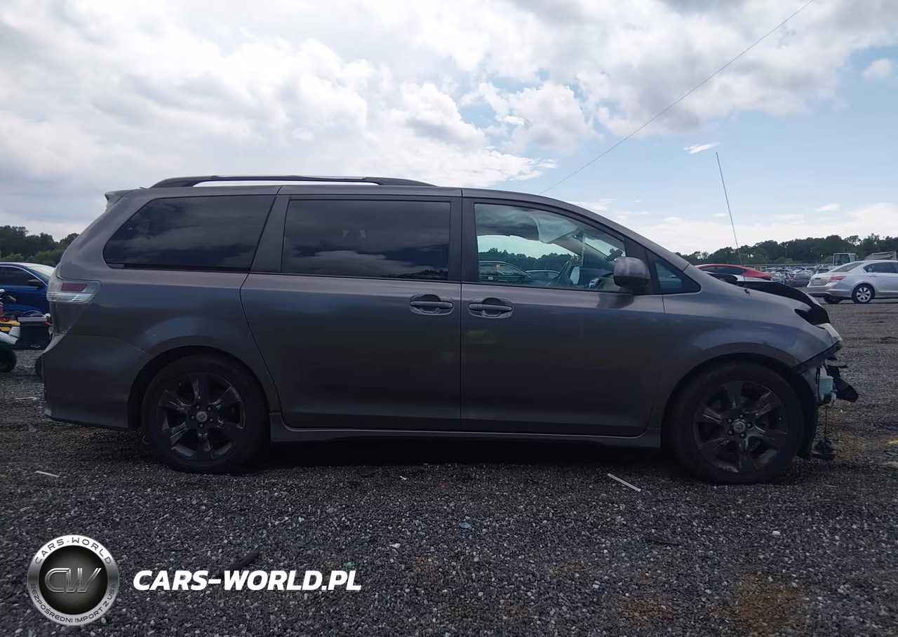 2011 Toyota Sienna Se VIN:5TDXK3DC7BS100658 - 14