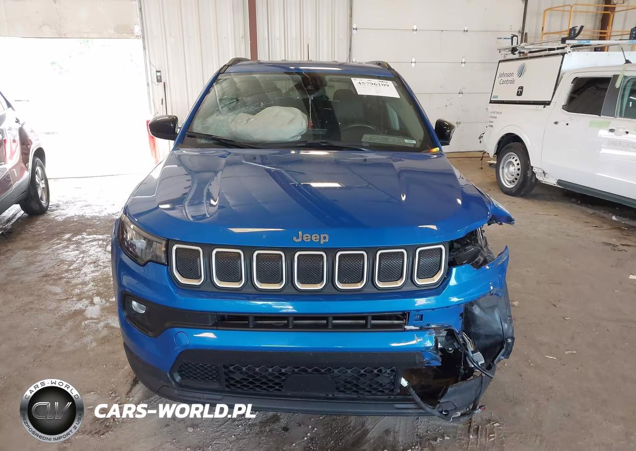 2022 Jeep Compass Latitude Lux 4X4 VIN:3C4NJDFB5NT133012 - 12