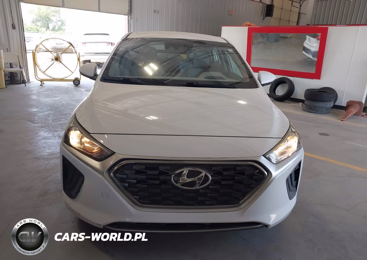 2020 Hyundai Ioniq Hybrid Blue VIN:KMHC65LC9LU233608 - 12