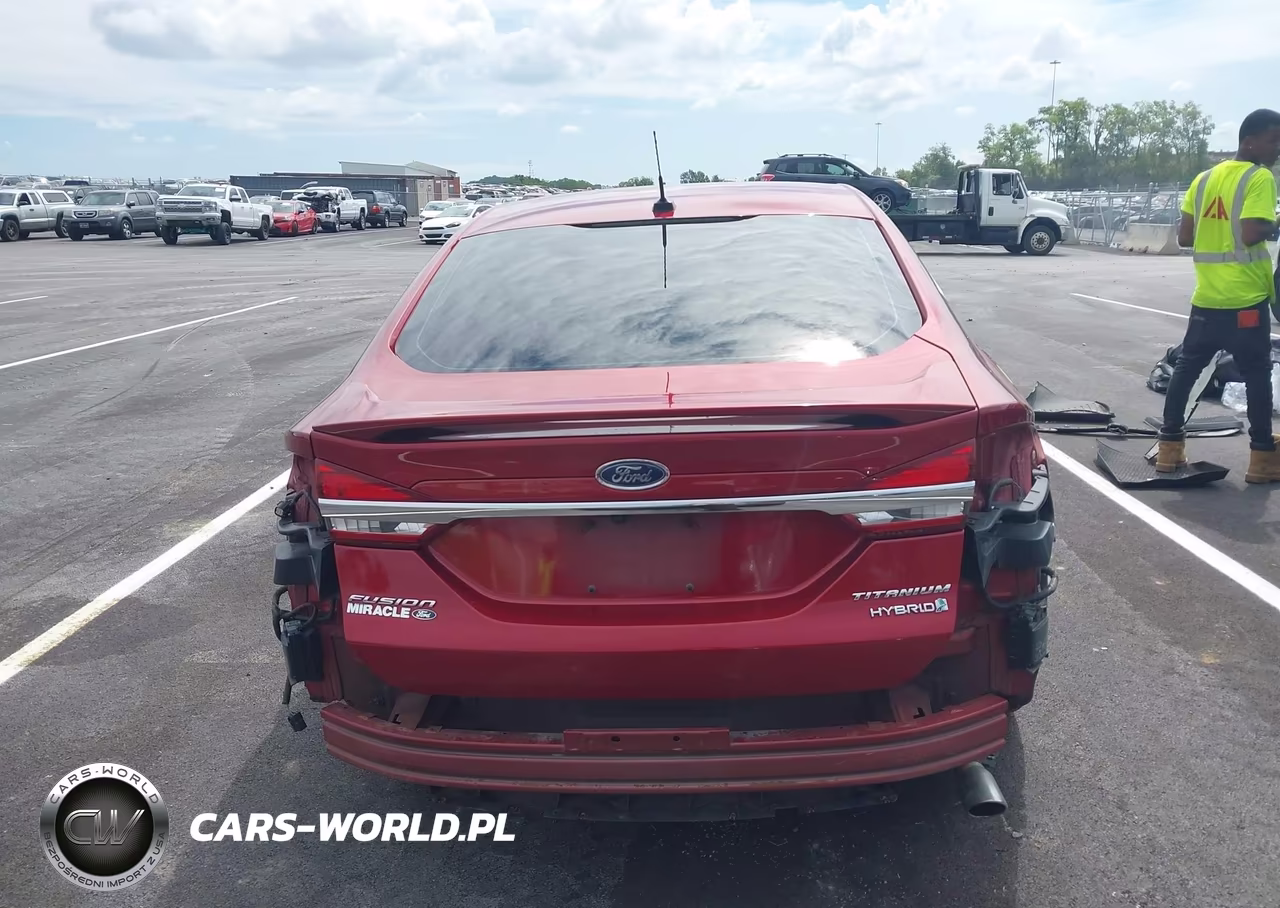 2017 Ford Fusion Hybrid Titanium VIN:3FA6P0RU5HR371927 - 17