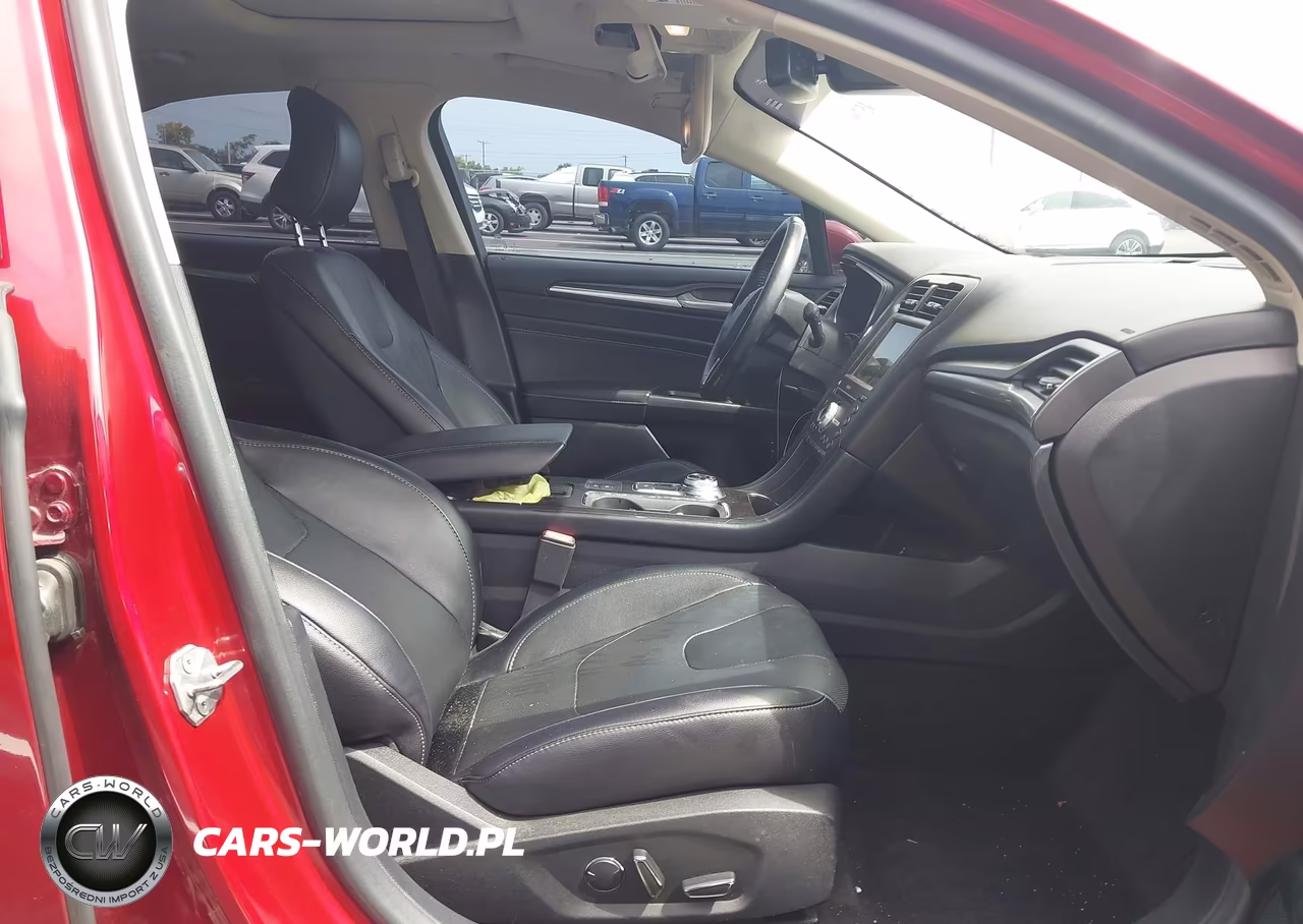 2017 Ford Fusion Hybrid Titanium VIN:3FA6P0RU5HR371927 - 5