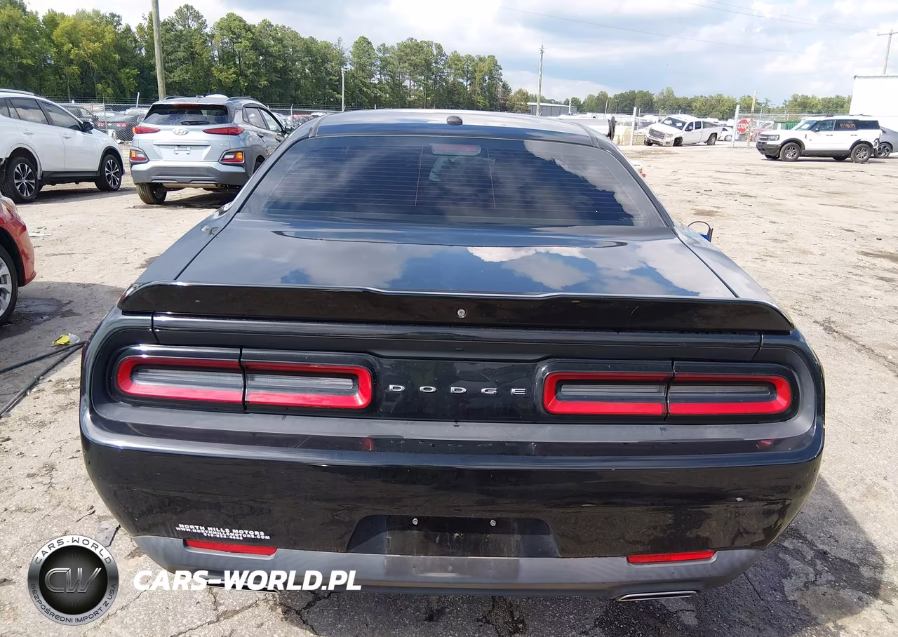 2018 Dodge Challenger Sxt VIN:2C3CDZAG8JH321609 - 16