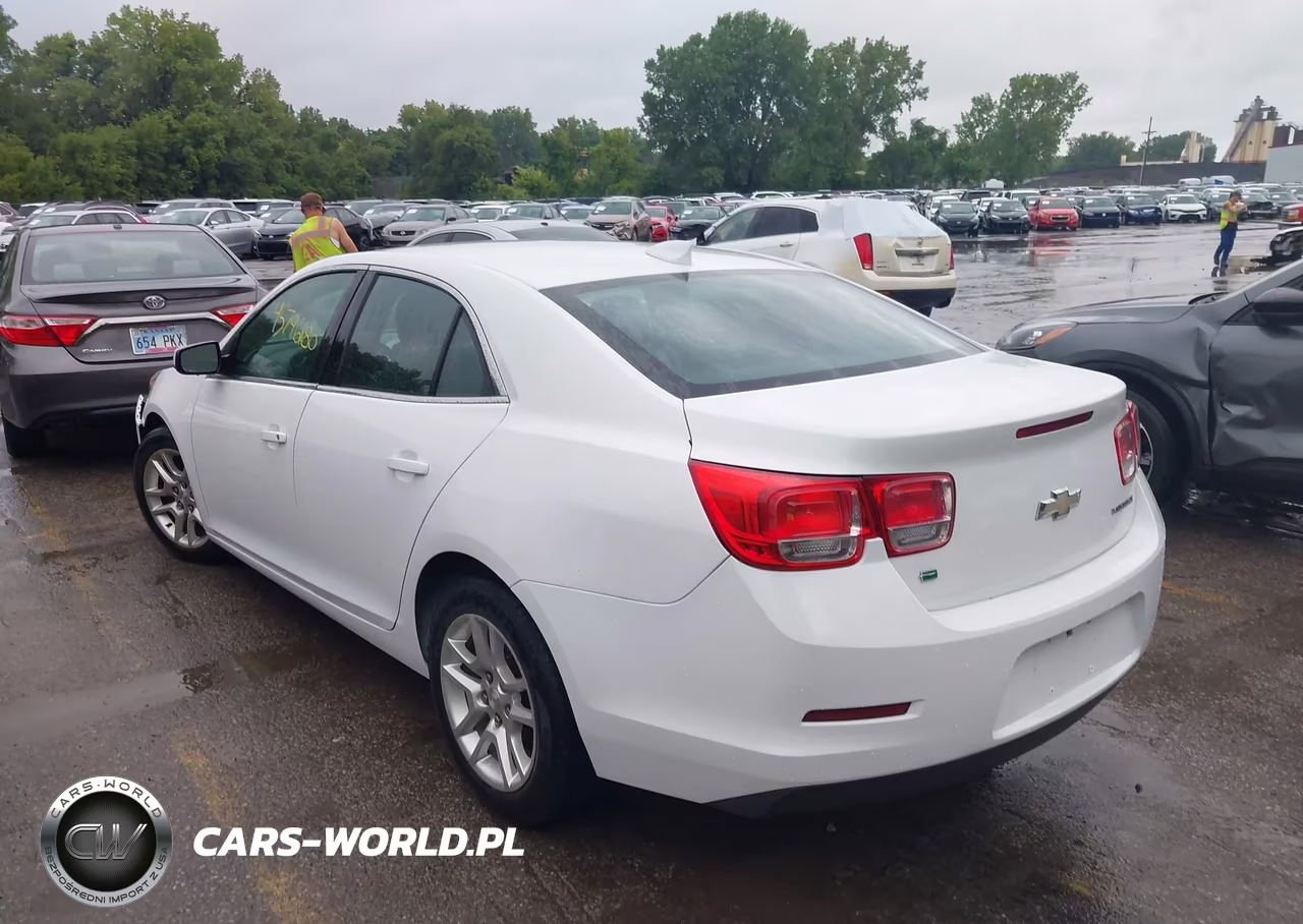 2015 Chevrolet Malibu 2Lt VIN:1G11D5SL4FF122890 - 3