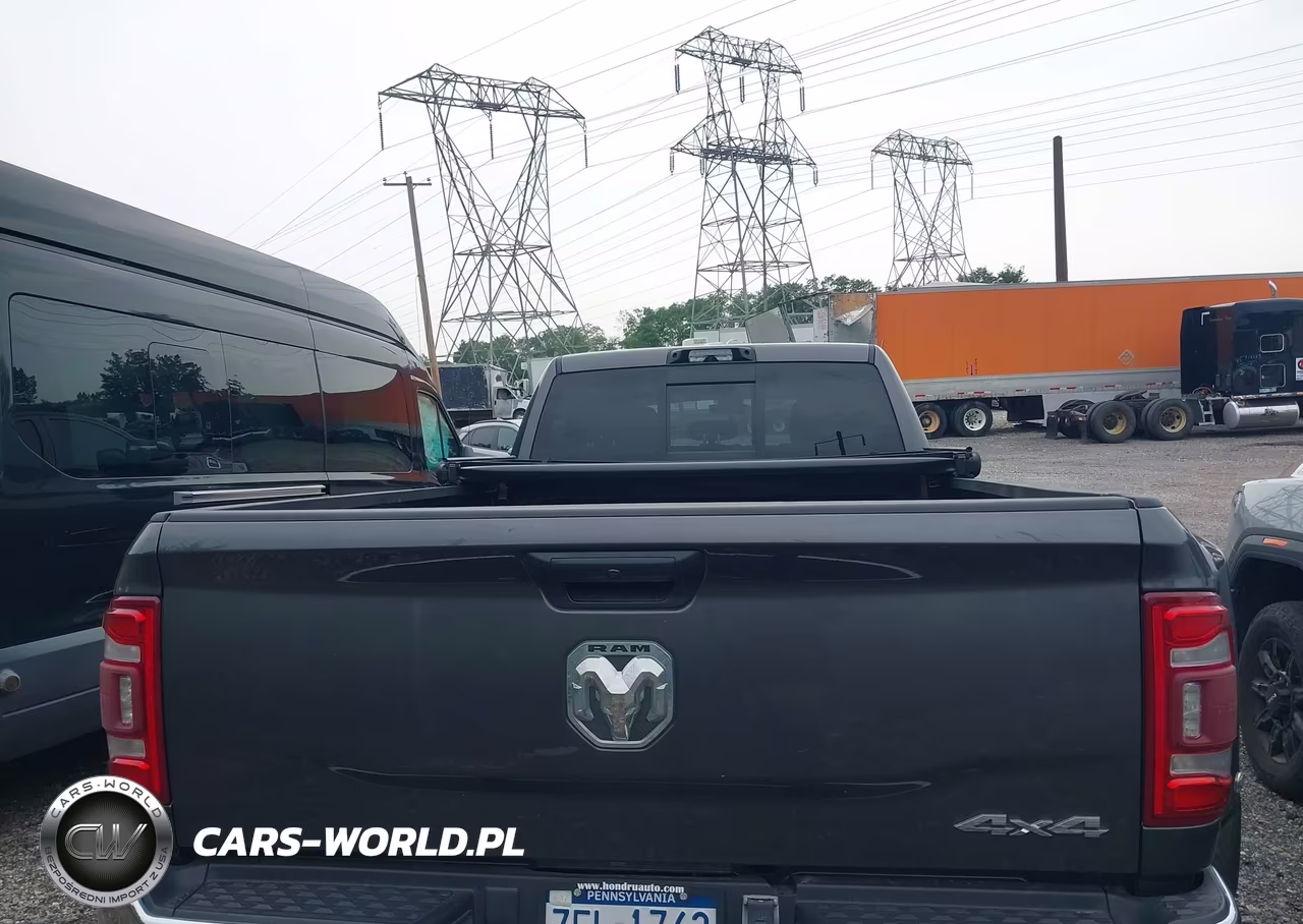 2023 Ram 3500 Tradesman 4X4 8' Box VIN:3C63RRGL2PG624970 - 16