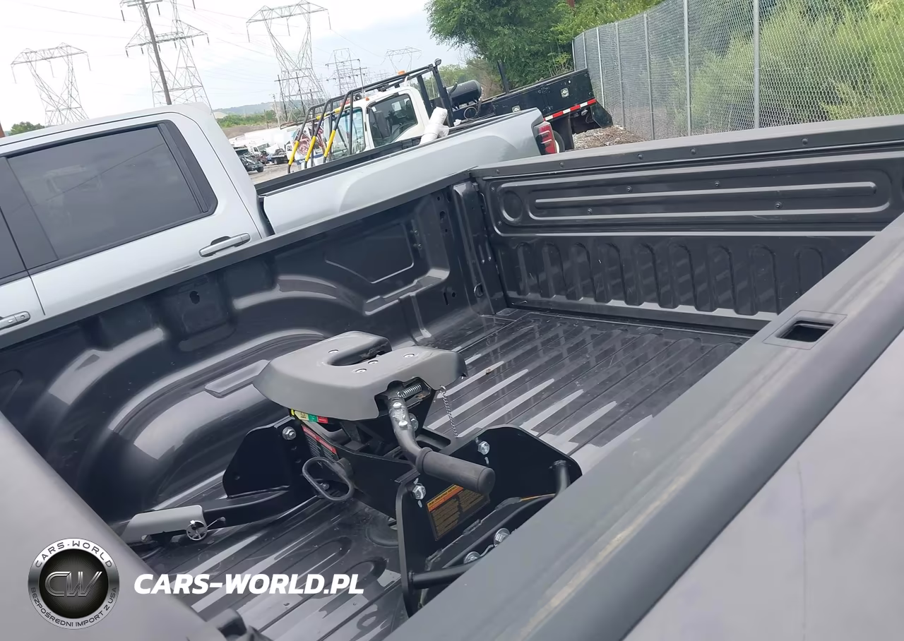 2023 Ram 3500 Tradesman 4X4 8' Box VIN:3C63RRGL2PG624970 - 6