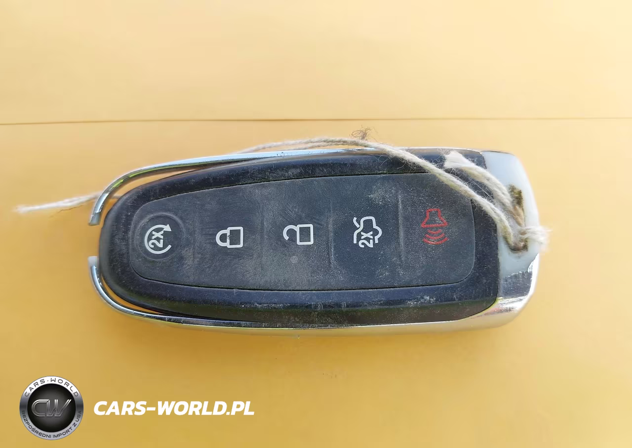 2015 Ford Focus Titanium VIN:1FADP3J28FL334031 - 11