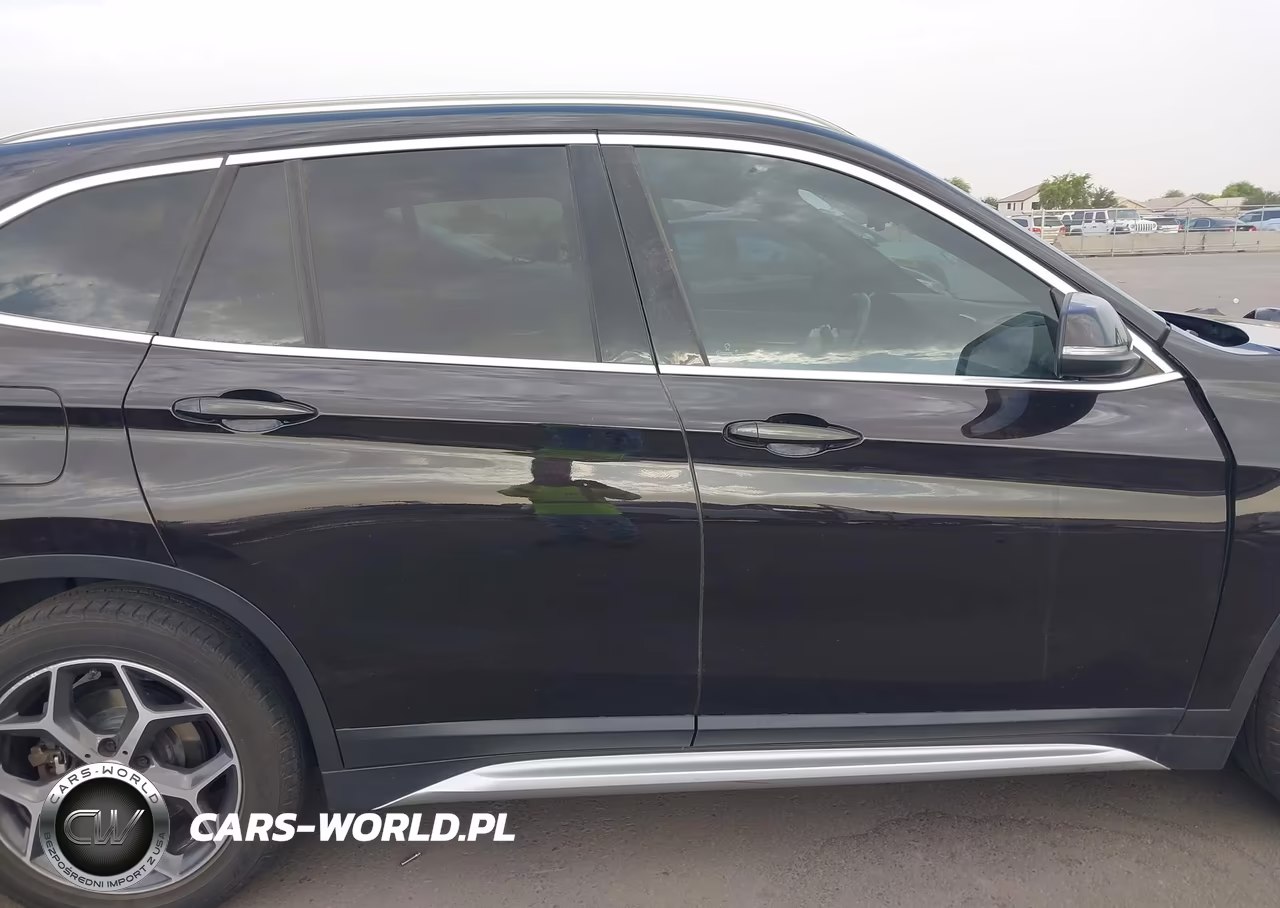 2018 BMW X1 xDrive28I VIN:WBXHT3C33J3H33165 - 13