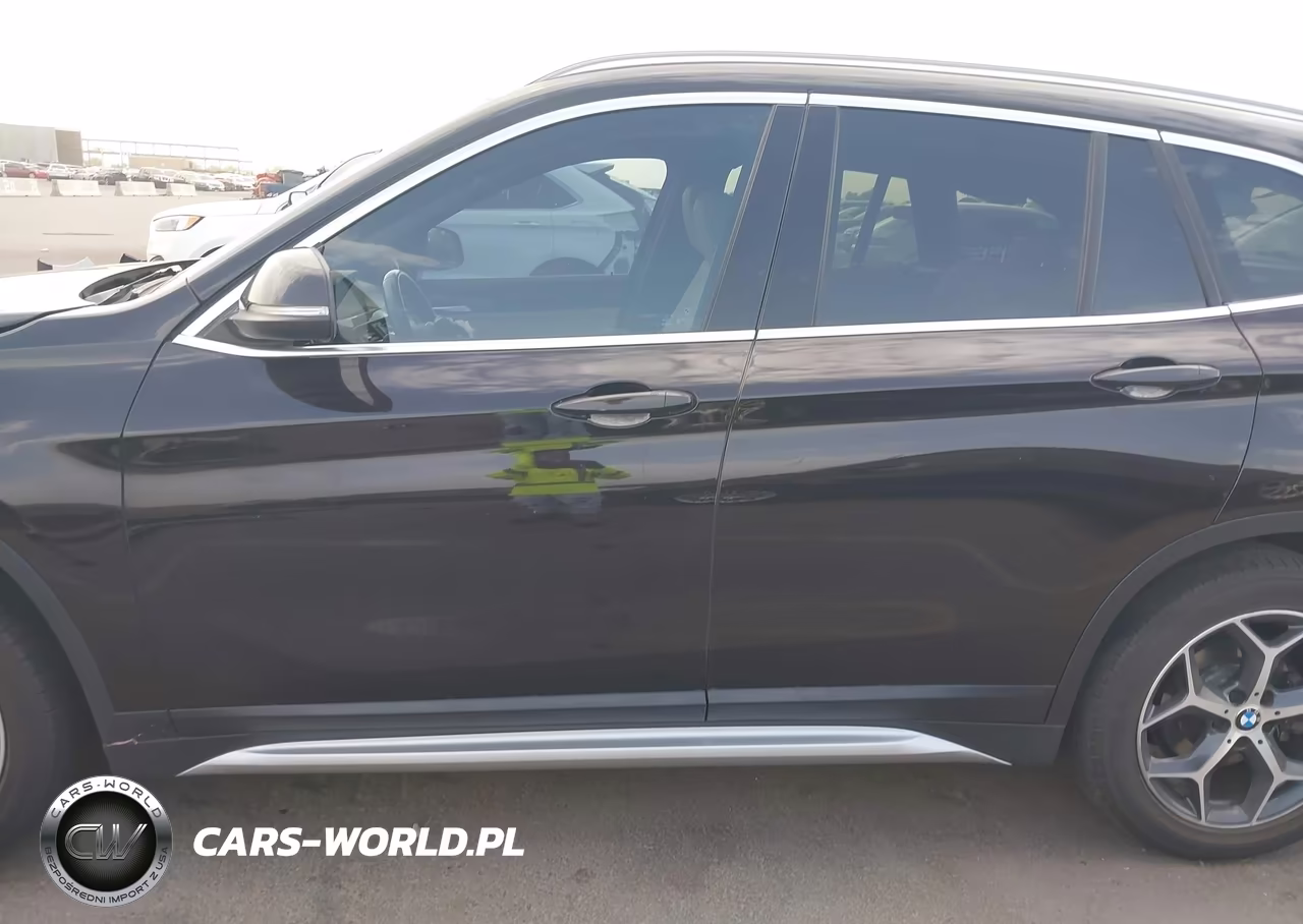 2018 BMW X1 xDrive28I VIN:WBXHT3C33J3H33165 - 14