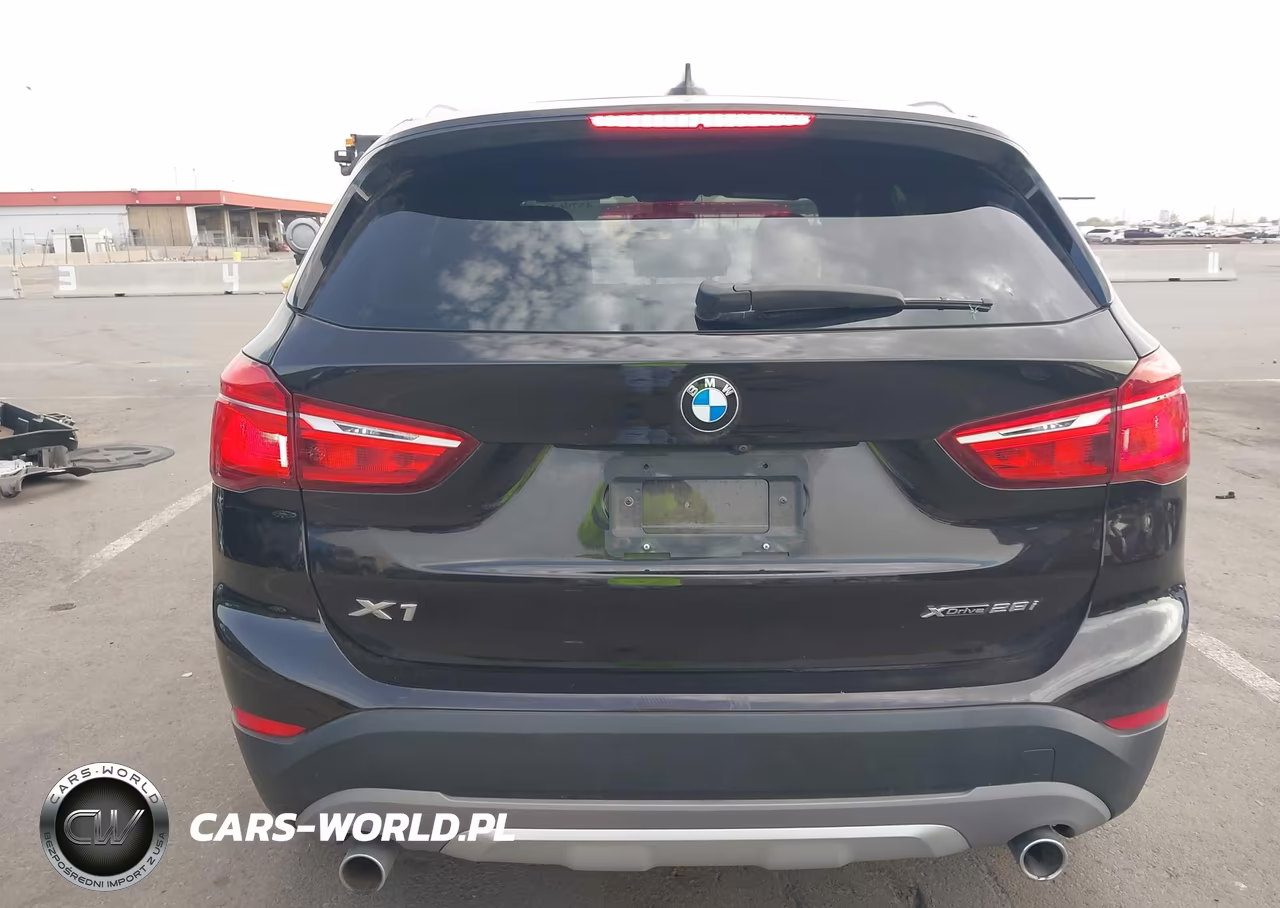 2018 BMW X1 xDrive28I VIN:WBXHT3C33J3H33165 - 16