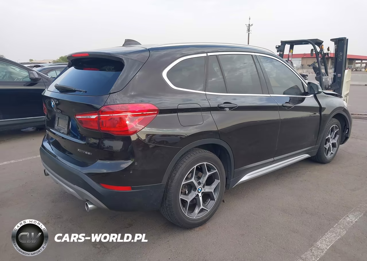 2018 BMW X1 xDrive28I VIN:WBXHT3C33J3H33165 - 4