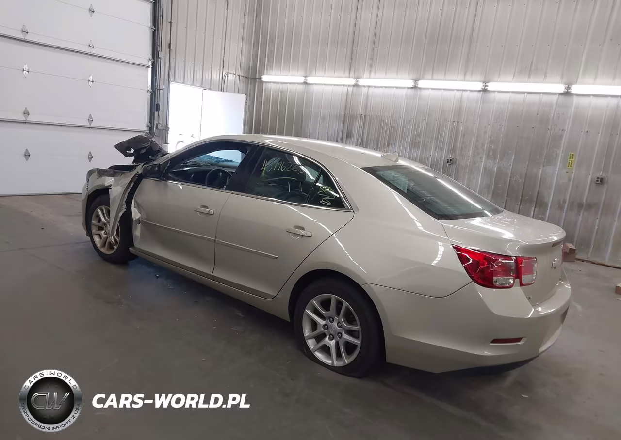 2014 Chevrolet Malibu 1Lt VIN:1G11C5SL4EF303098 - 3