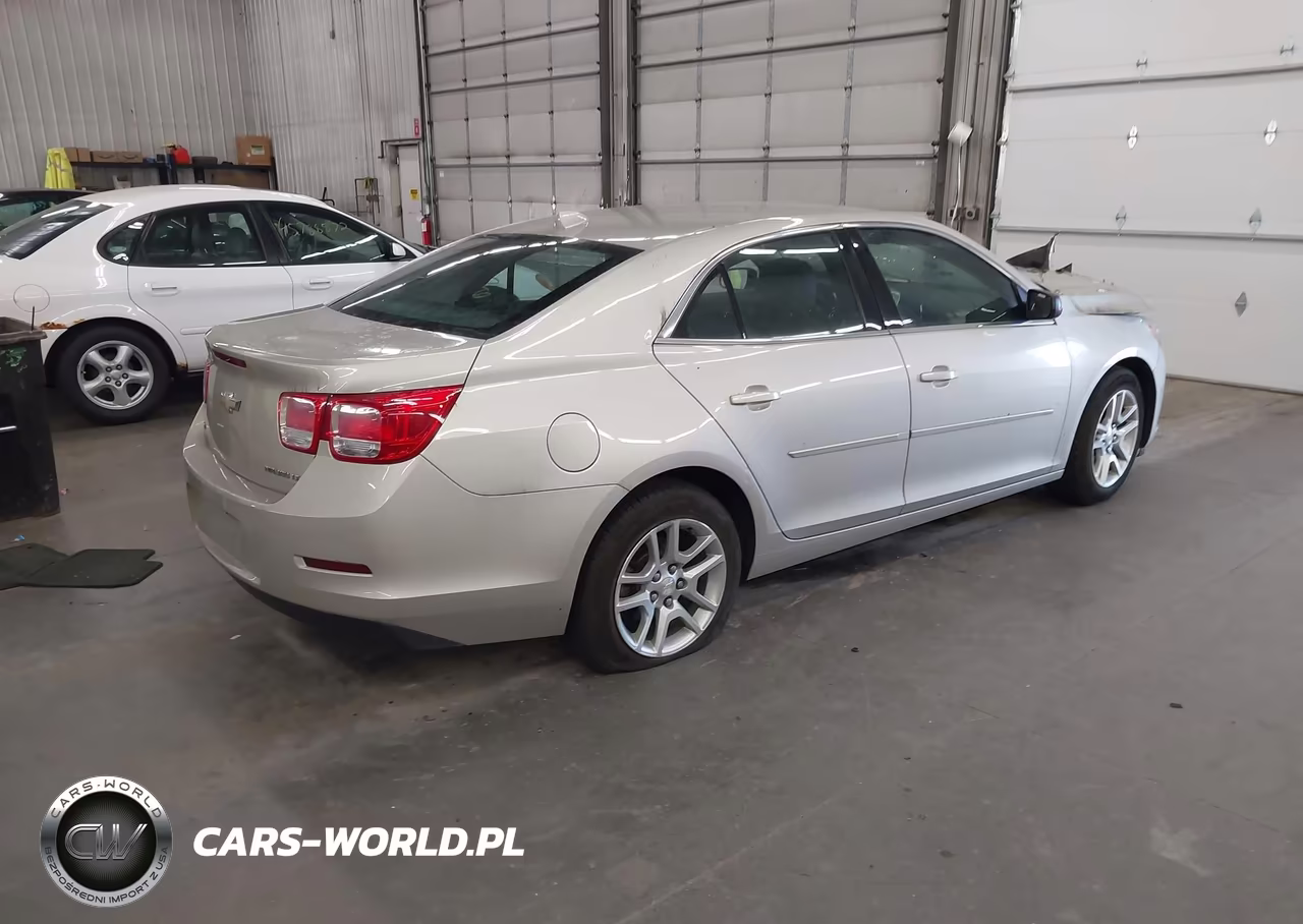 2014 Chevrolet Malibu 1Lt VIN:1G11C5SL4EF303098 - 4