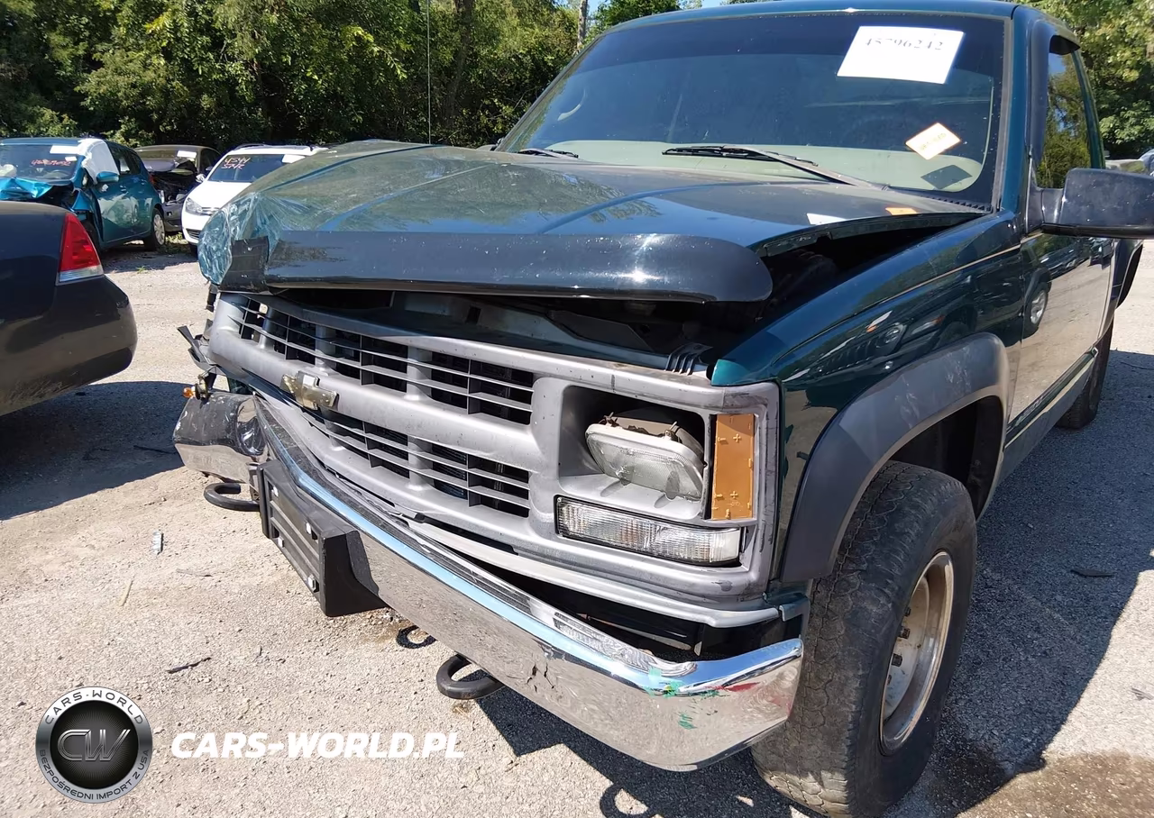 2000 Chevrolet K2500 VIN:1GCGK24J6YR215882 - 6