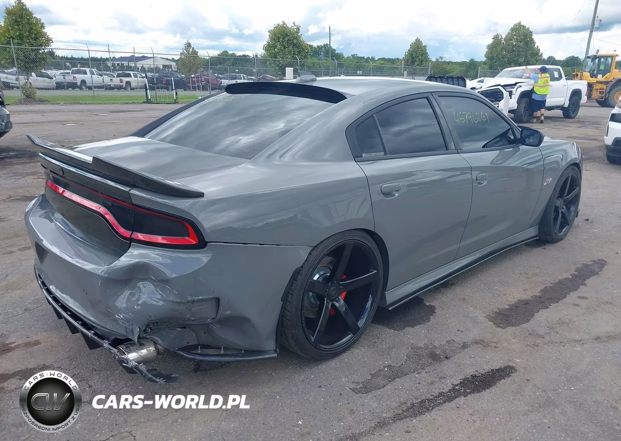 2019 Dodge Charger Scat Pack Rwd VIN:2C3CDXGJ5KH703671 - 4
