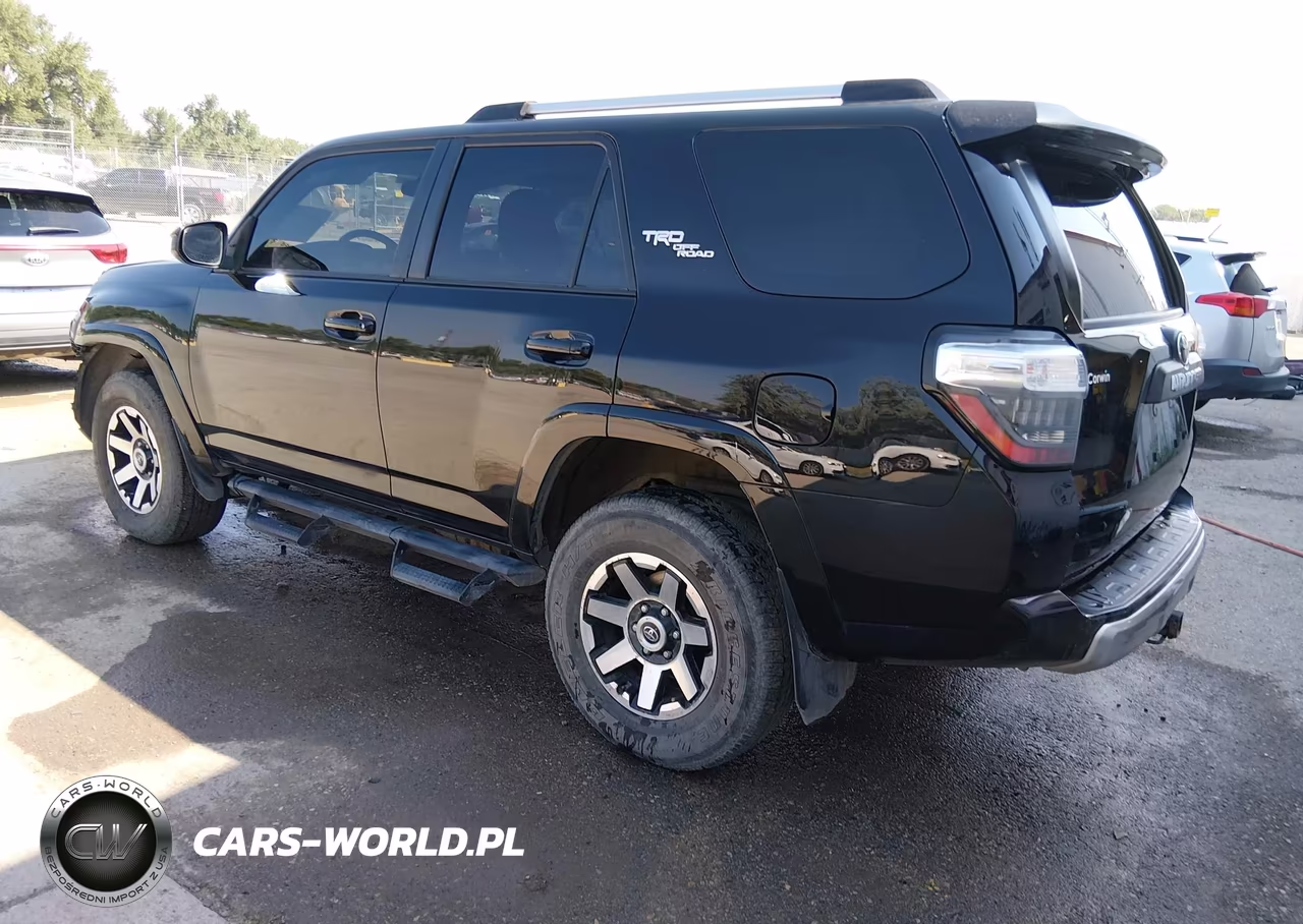 2018 Toyota 4Runner Trd Off Road VIN:JTEBU5JRXJ5562091 - 3