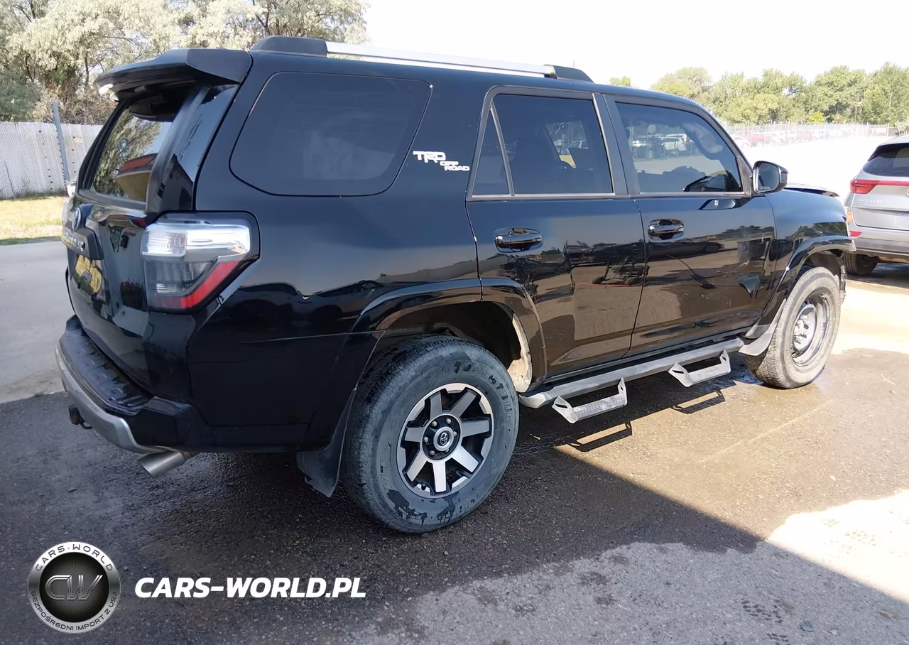2018 Toyota 4Runner Trd Off Road VIN:JTEBU5JRXJ5562091 - 4