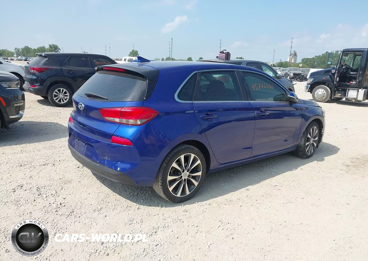 2018 Hyundai Elantra Gt VIN:KMHH35LE5JU077323 - 4