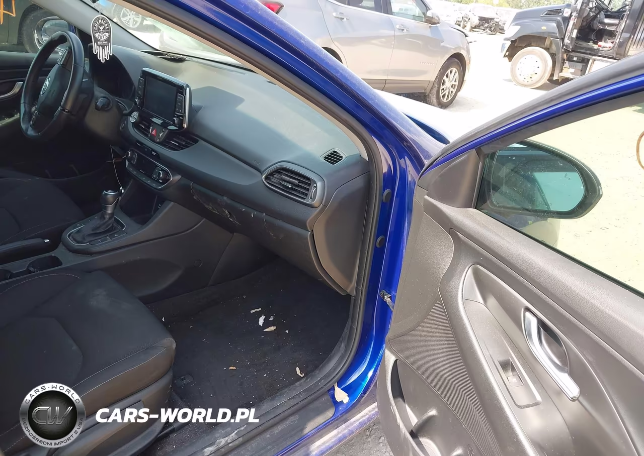 2018 Hyundai Elantra Gt VIN:KMHH35LE5JU077323 - 5