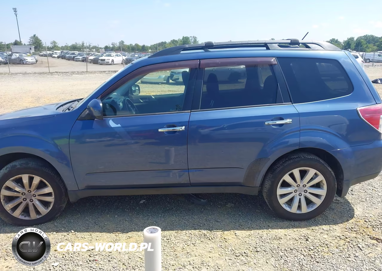 2011 Subaru Forester 2.5X Premium VIN:JF2SHADC7BH758712 - 14