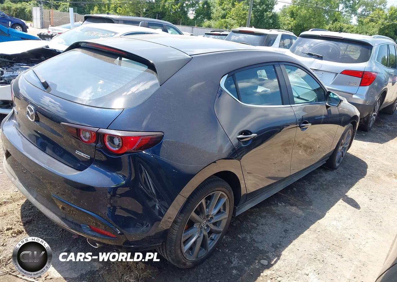 2024 Mazda Mazda3 2.5 S Preferred VIN:JM1BPALM0R1707938 - 4