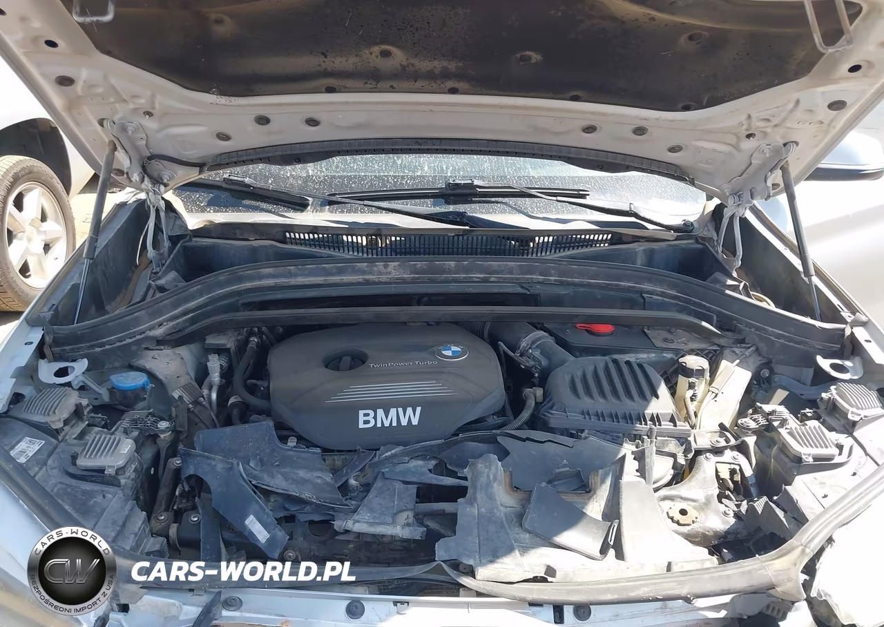 2018 BMW X1 xDrive28I VIN:WBXHT3C36J5K24382 - 10