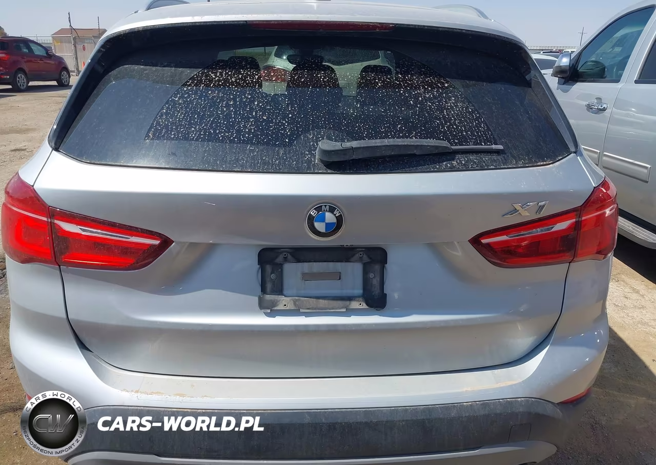 2018 BMW X1 xDrive28I VIN:WBXHT3C36J5K24382 - 16