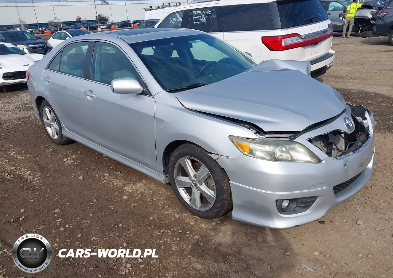 2011 Toyota Camry Se – zdjęcie 1 z 14