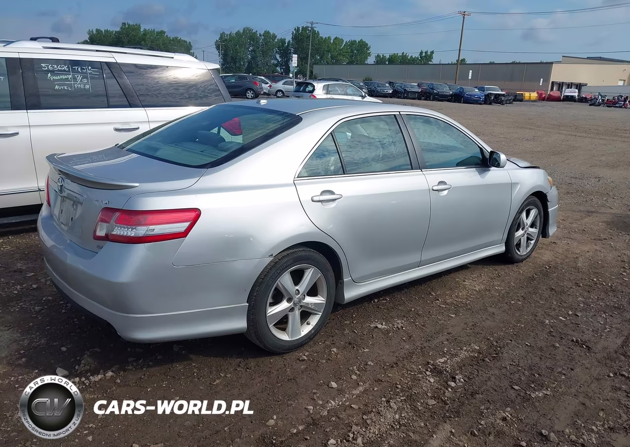 2011 Toyota Camry Se VIN:4T1BF3EK1BU668917 - 4
