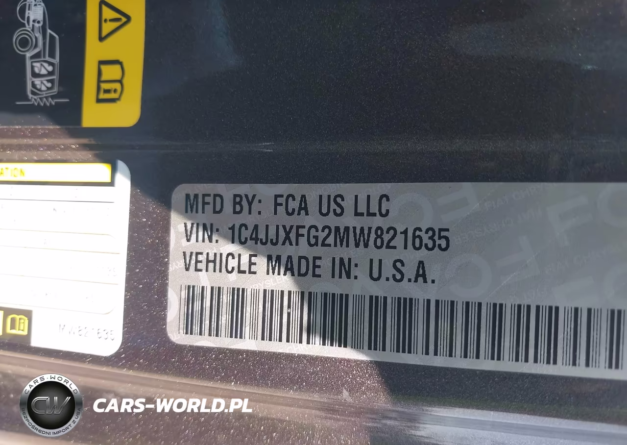 2021 Jeep Wrangler Unlimited Rubicon 4X4 VIN:1C4JJXFG2MW821635 - 9