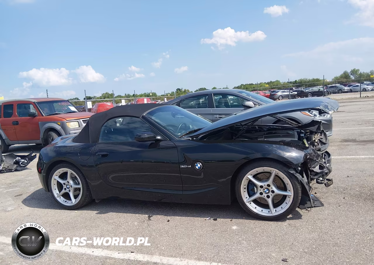 2006 BMW Z4 3.0Si VIN:4USBU53546LW91584 - 13