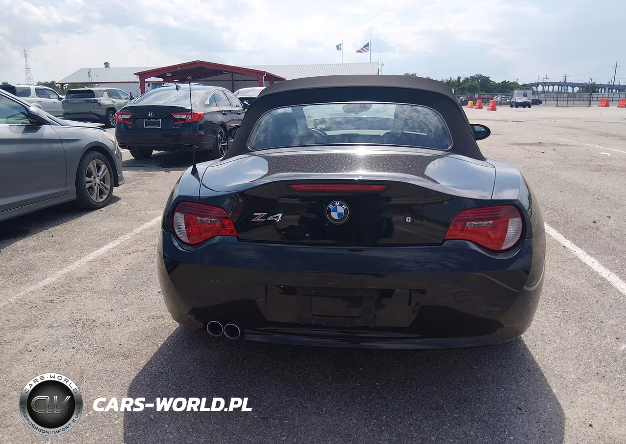 2006 BMW Z4 3.0Si VIN:4USBU53546LW91584 - 16