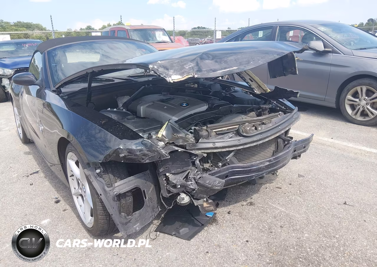 2006 BMW Z4 3.0Si VIN:4USBU53546LW91584 - 6
