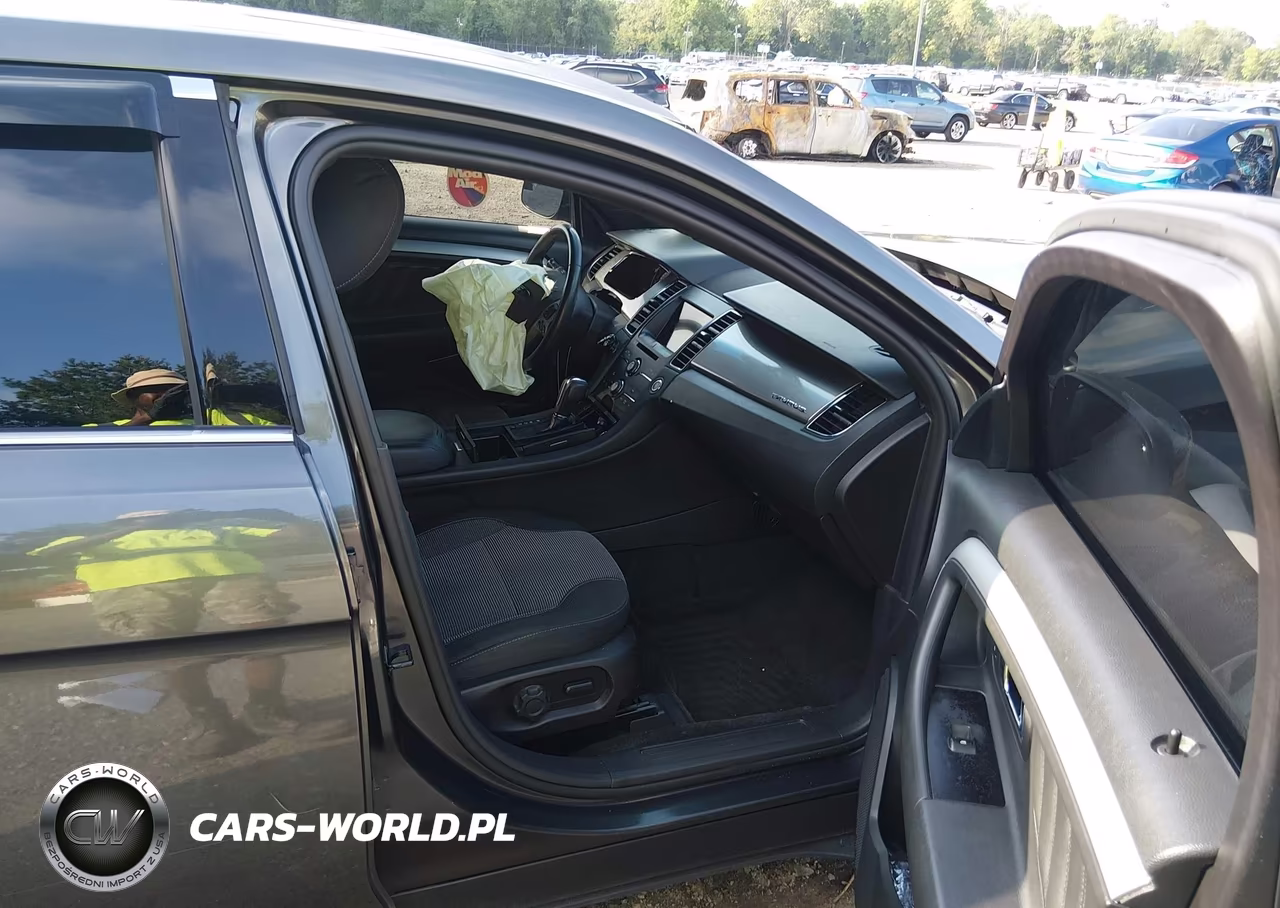 2016 Ford Taurus Sel VIN:1FAHP2E83GG130905 - 5