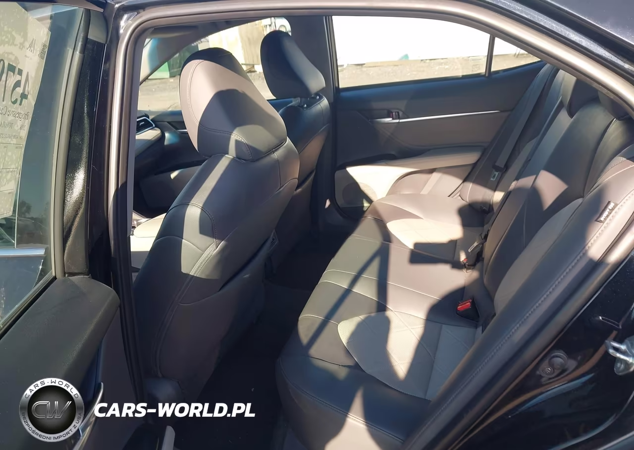 2018 Toyota Camry Xle VIN:4T1B11HK0JU527382 - 8