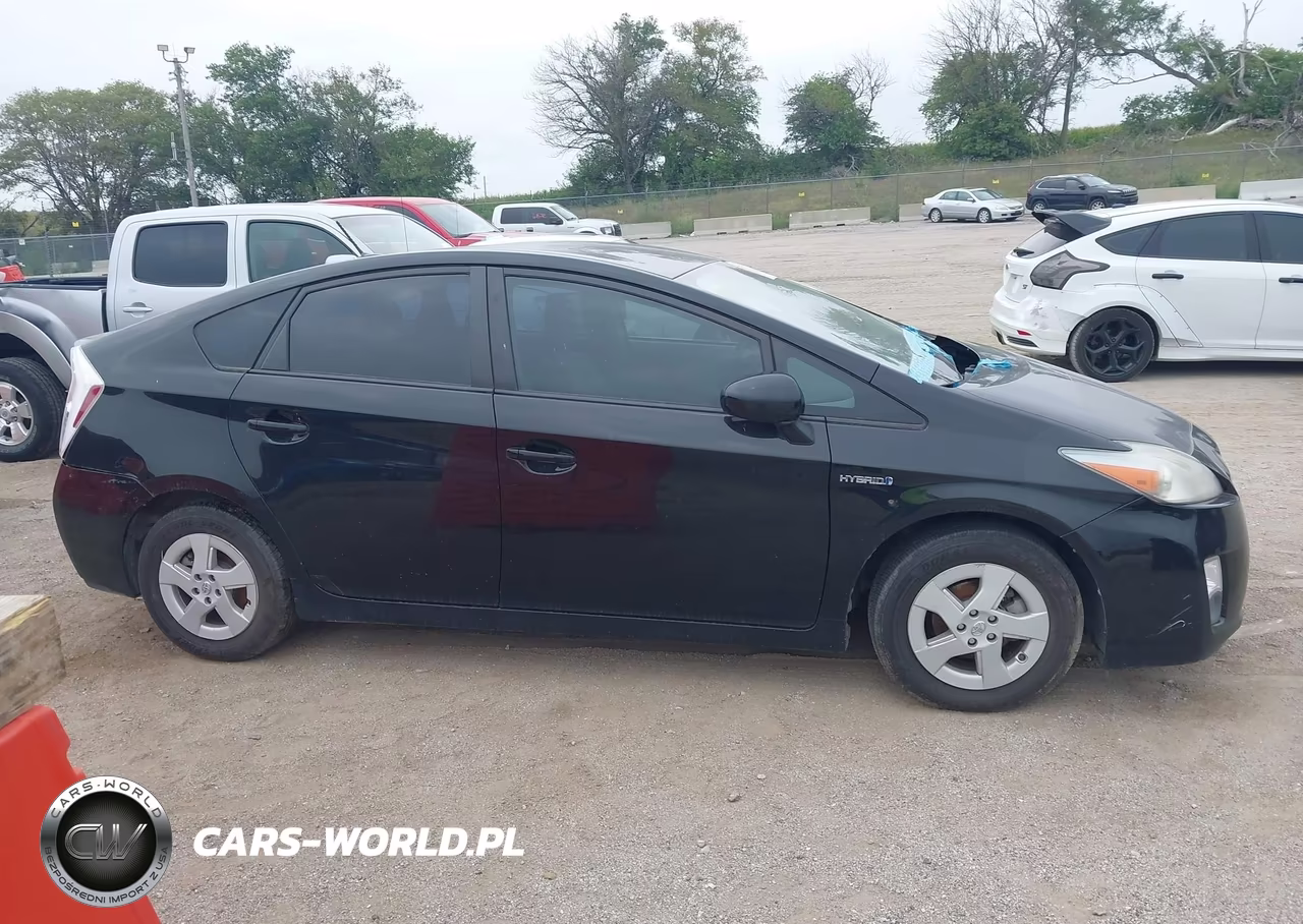 2011 Toyota Prius Three VIN:JTDKN3DU6B5368598 - 14