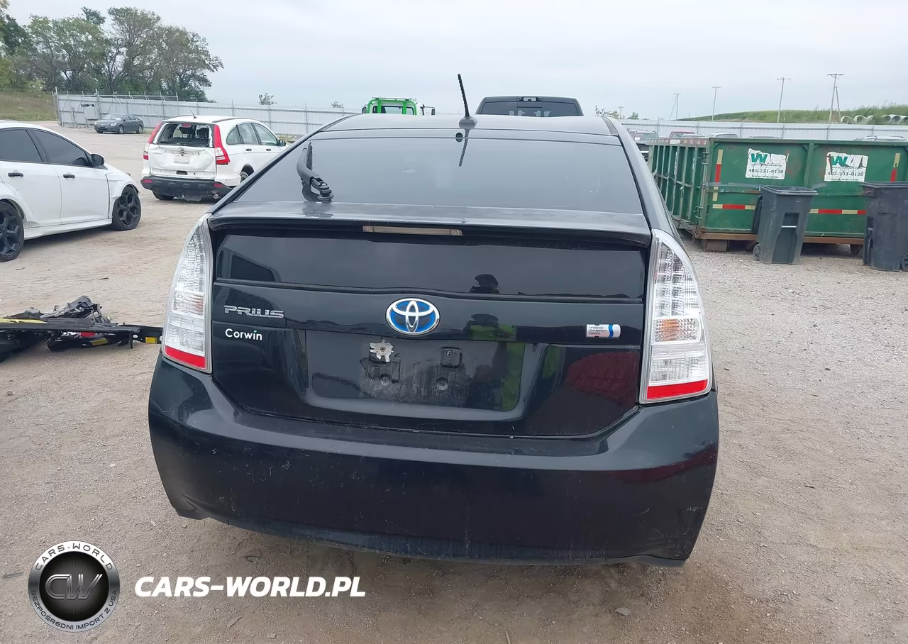 2011 Toyota Prius Three VIN:JTDKN3DU6B5368598 - 17