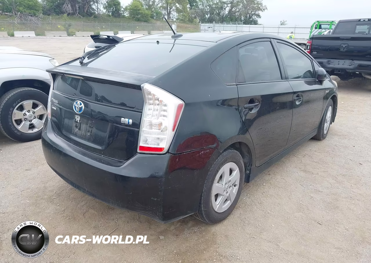 2011 Toyota Prius Three VIN:JTDKN3DU6B5368598 - 4